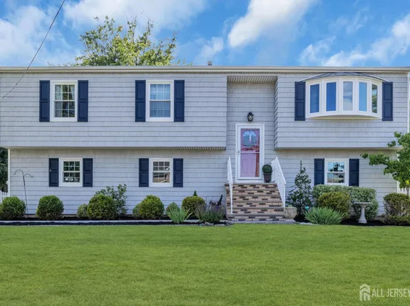 630 Harvard Ave, South Plainfield, NJ 07080