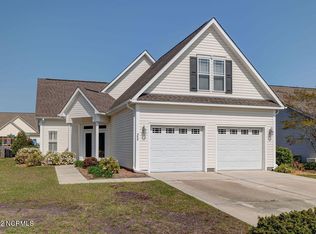 509 Azalea Dr, Hampstead, NC 28443