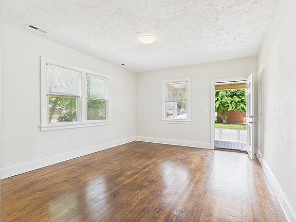 5th image of 2304 Concord Ave