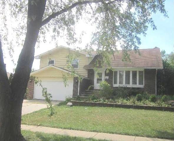 1st image of 207 W Beech Dr