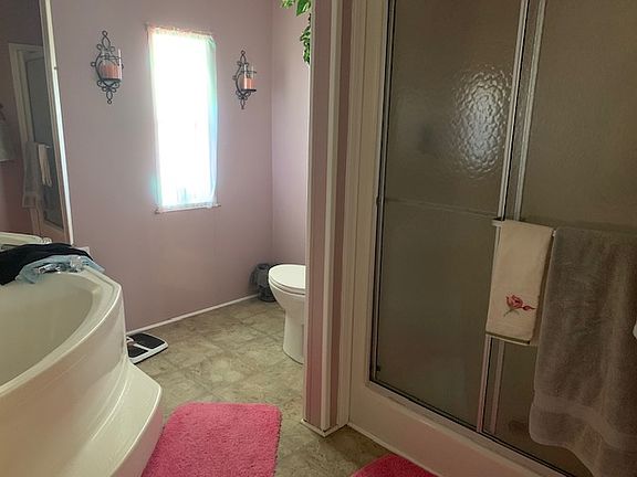 5th image of 3154 Carpenter Ln