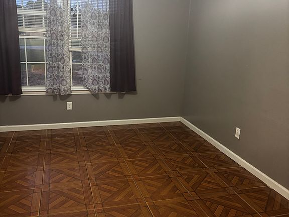 4th image of 5203 Marcus Dr