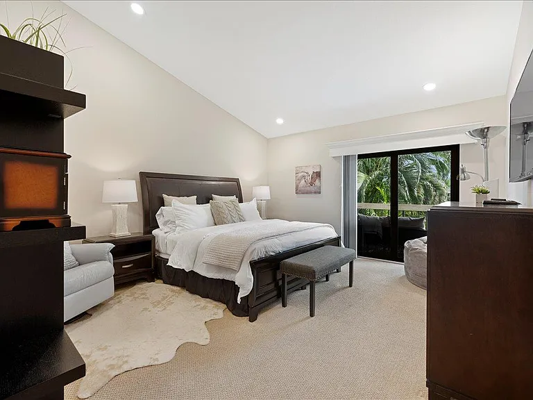 11863 Wimbledon Cir #542 — Photo 11