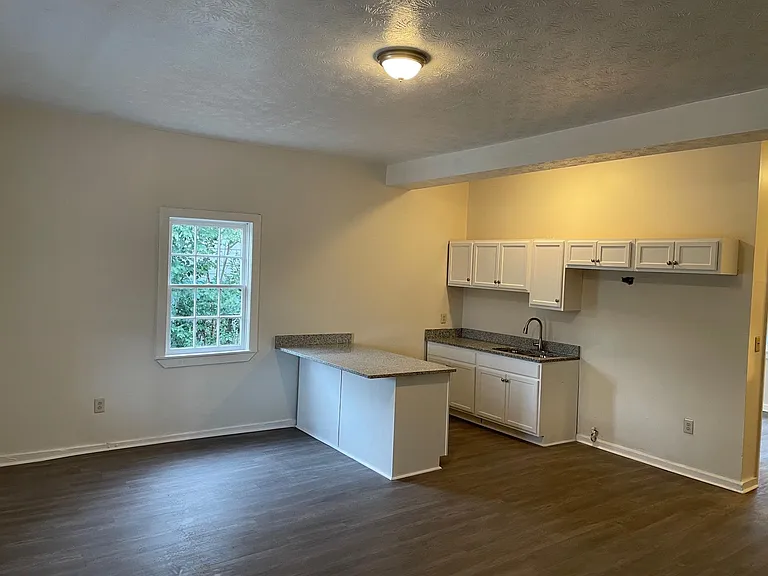 626 Hammock St — Photo 6