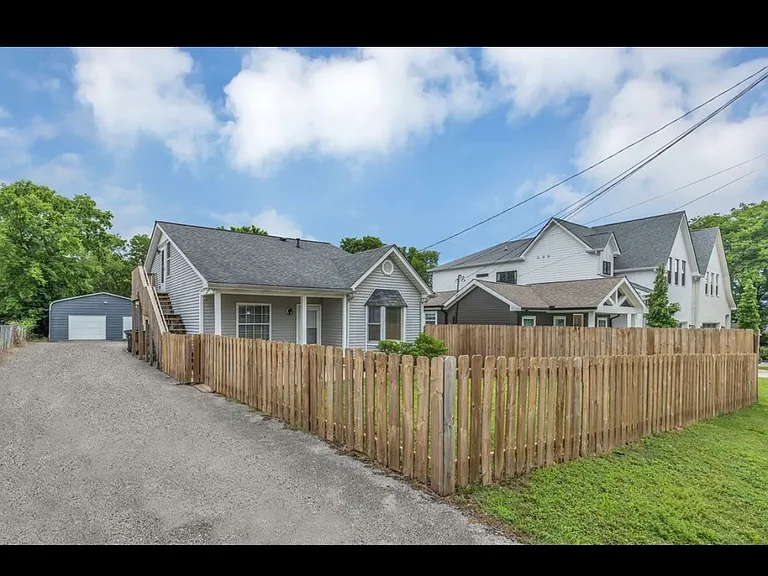 519 Snyder Ave #B — Photo 1