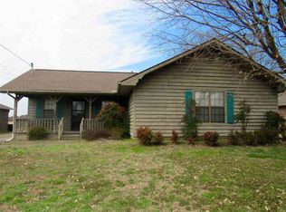2171 Oakview Ave, Dyersburg, TN 38024