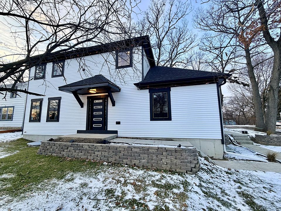 1st image of 1480 Raymond Street Raymond St