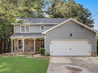 1111 Bramwell Ln, Stone Mountain, GA 30083