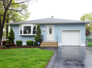 833 Prospect Ave, Keyport, NJ 07735