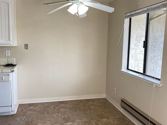 2nd image of 403 Roosevelt Ave #7