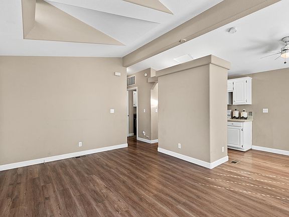 4th image of 151 Oakwood Drive