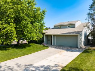 700 Adobe Dr, Great Falls, MT 59404