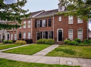 17010 Summers Walk Blvd, Davidson, NC 28036