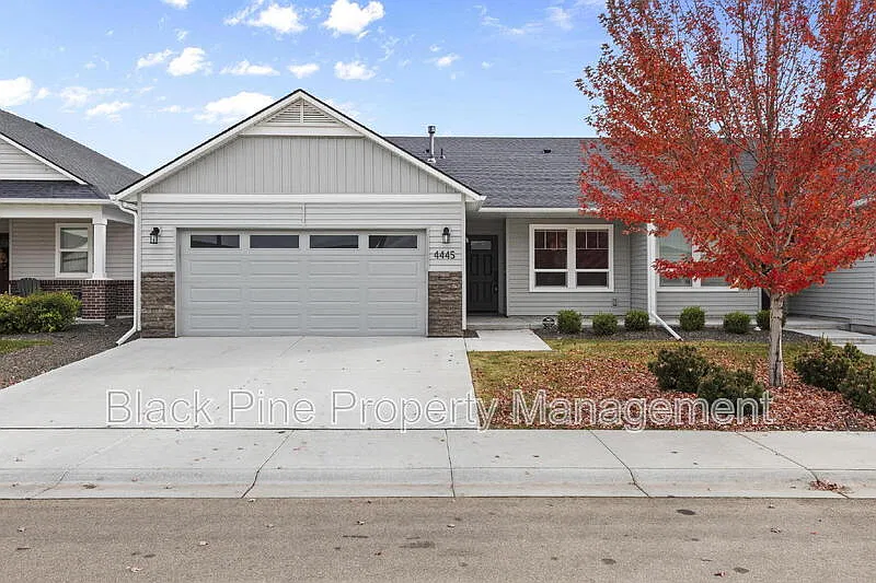 3 bed, 2.0 bath, 1340 sqft, $2,400 — Photo 1