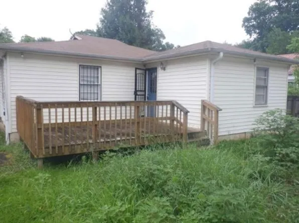 156 21st St, Bessemer, AL 35023