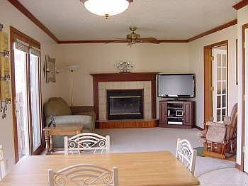 4th image of 3826 Dudley Dr