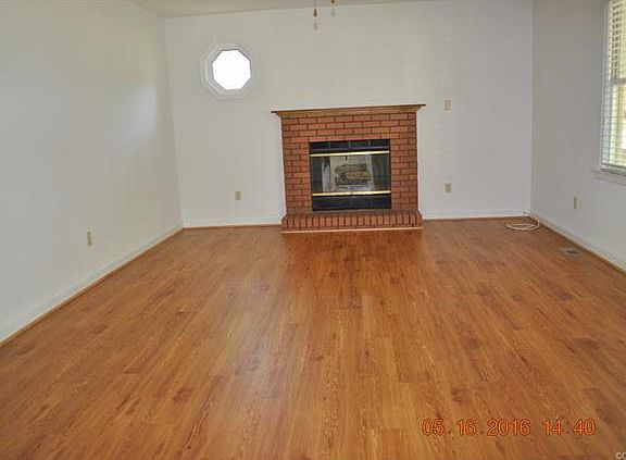 3rd image of 8909 Playground Cir