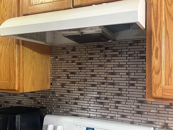 5th image of 8963 E 38th Pl