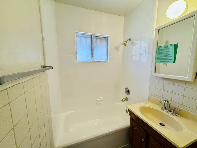 611 N Moore Ave #1 — Photo 12