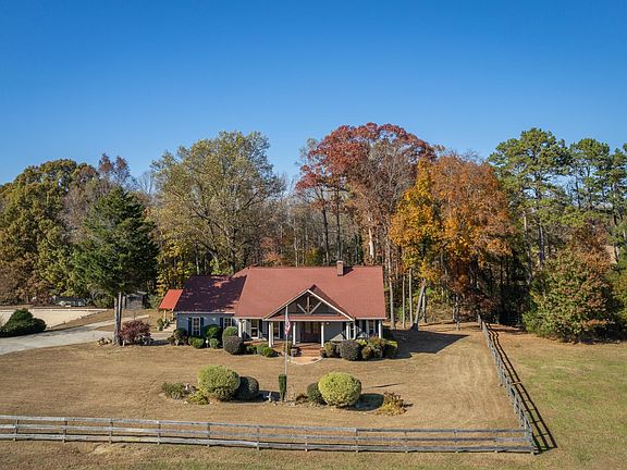 5th image of 260 Williams Dr