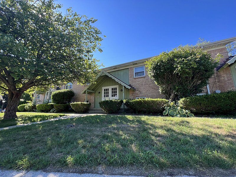 1st image of 2074 Andrew St SE
