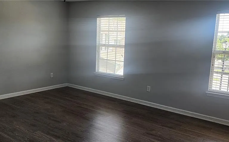 413 Windstone Trl — Photo 35