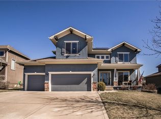 1516 SW Whistle Dr, Lees Summit, MO 64082