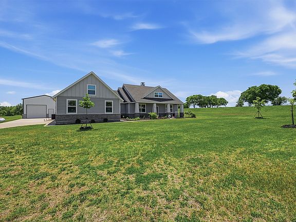 2nd image of 662 Preakness Place Rd