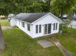 494 W Camp Rd, Sanford, MI 48657