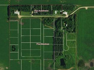 803 Linden Ln, Devils Lake, ND 58301