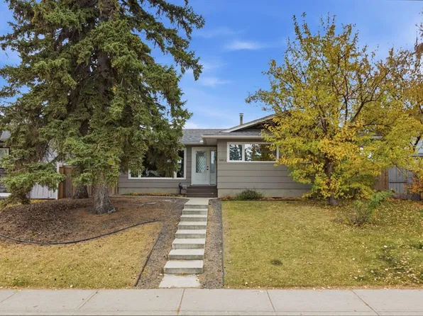 10015 NE Maplecreek Dr SE, Calgary, AB T2J 1T7