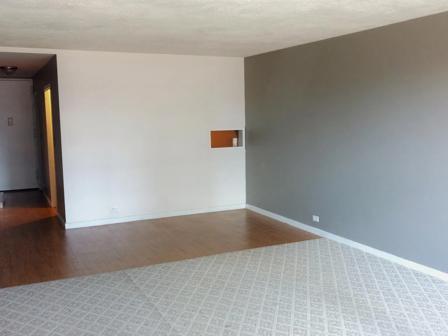 1 bed, 1.5 bath, 938 sqft, $1,550 — Photo 4