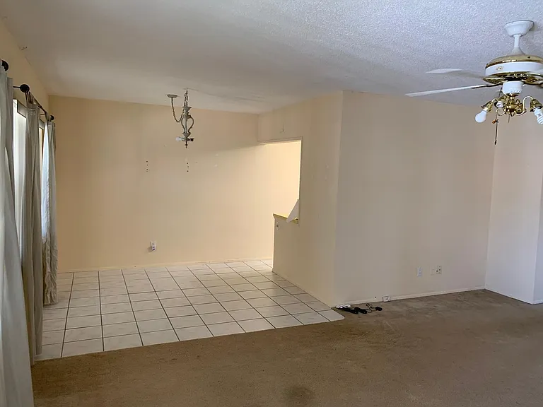2453 NE 51st St #D316 — Photo 11