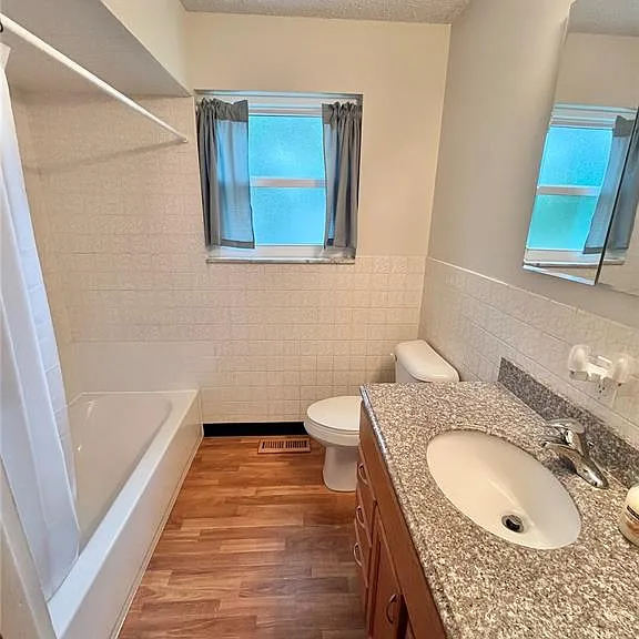 7602 Elton St — Photo 17