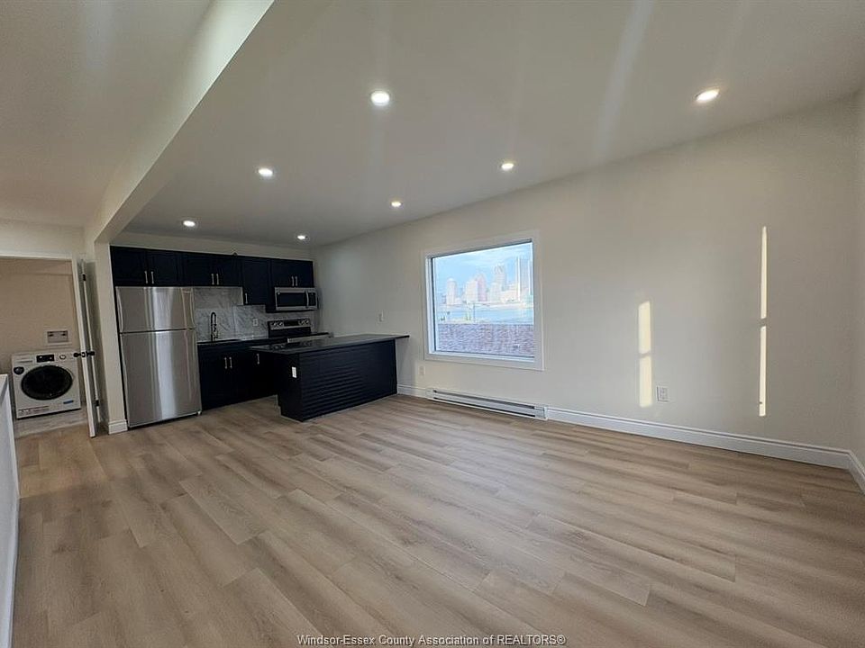 1st image of 191 Marentette Ave #2
