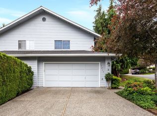 13219 NE 89th St, Redmond, WA 98052