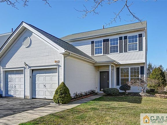 2nd image of 34 Cornell Dr