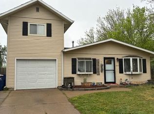 1212 Yale Ave, Salina, KS 67401