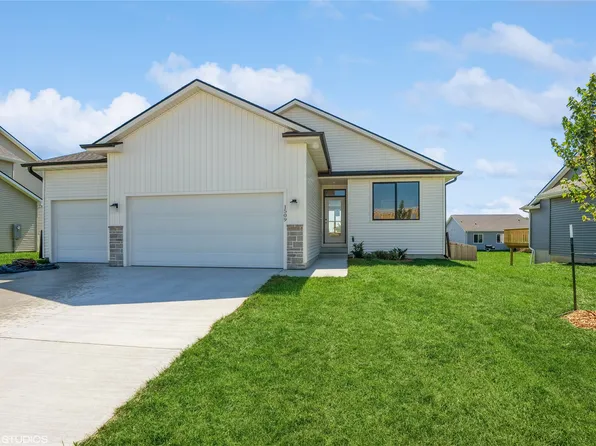 1509 E Girard Ave, Indianola, IA 50125