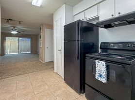 Hampton Court Apartments