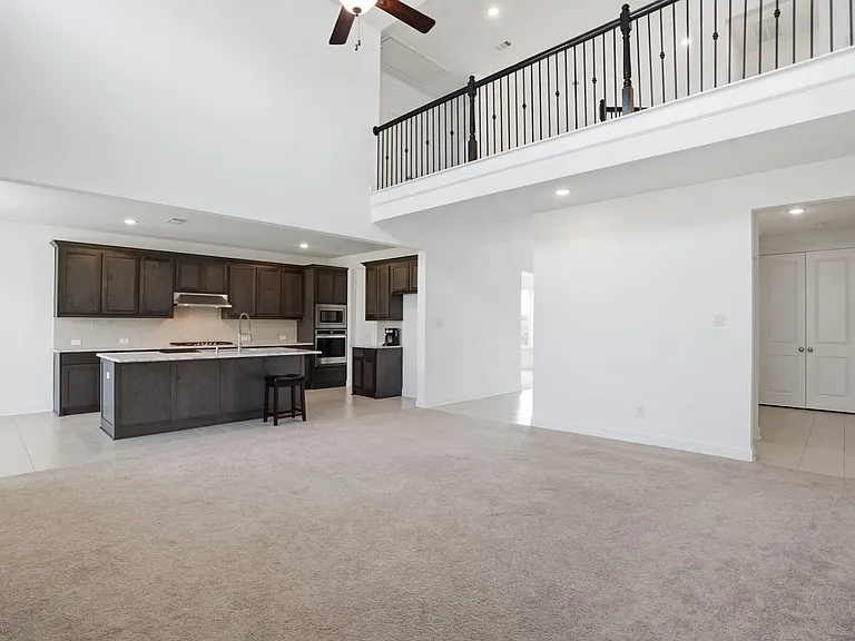 2788 Walker Way — Photo 7