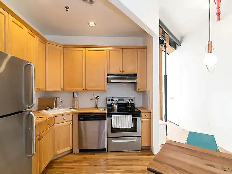 101 Sutton St #321 — Photo 5