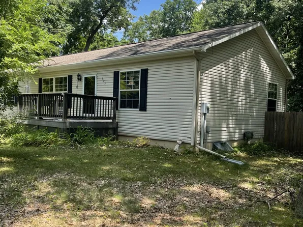 302 Briarwood Ct, Jerome, MI 49249