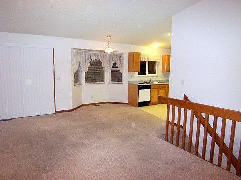 & Wonderful Open Floor Plan!