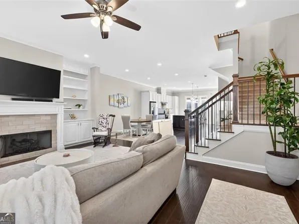 7012 Seneca Ct, Roswell, GA 30076