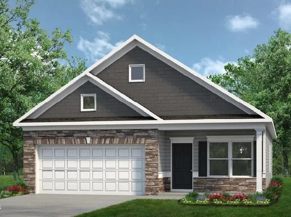 206 E American Marigold Dr, Benson, NC 27504