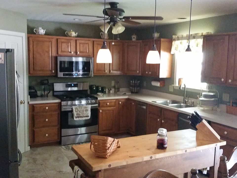 2nd image of 3627 Wildflower Ln