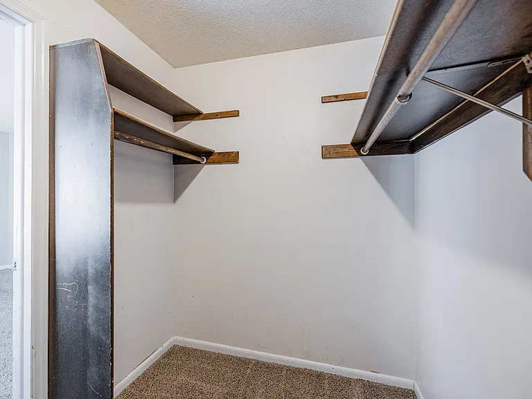 1110 F St #6 — Photo 13