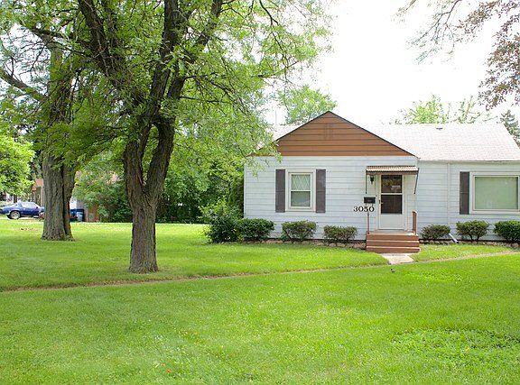 2nd image of 3050 La Porte Ave