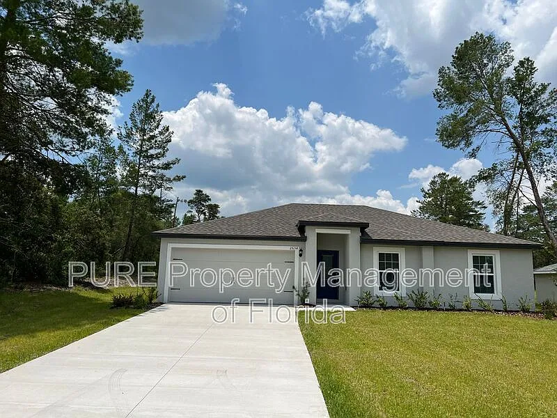 3 bed, 2.0 bath, 1270 sqft, $1,599 — Photo 2